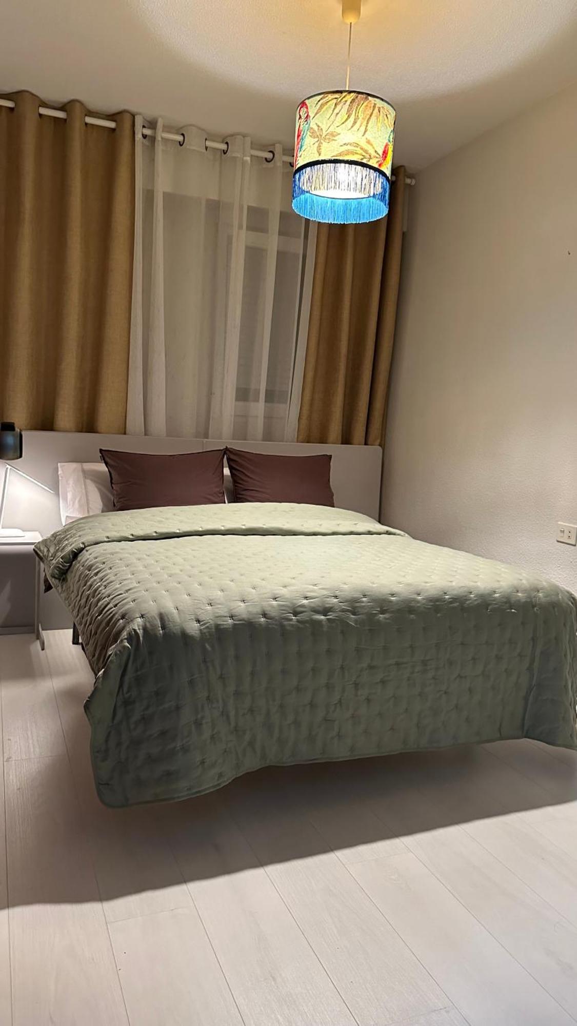 Apartment Monfort Valenza Esterno foto